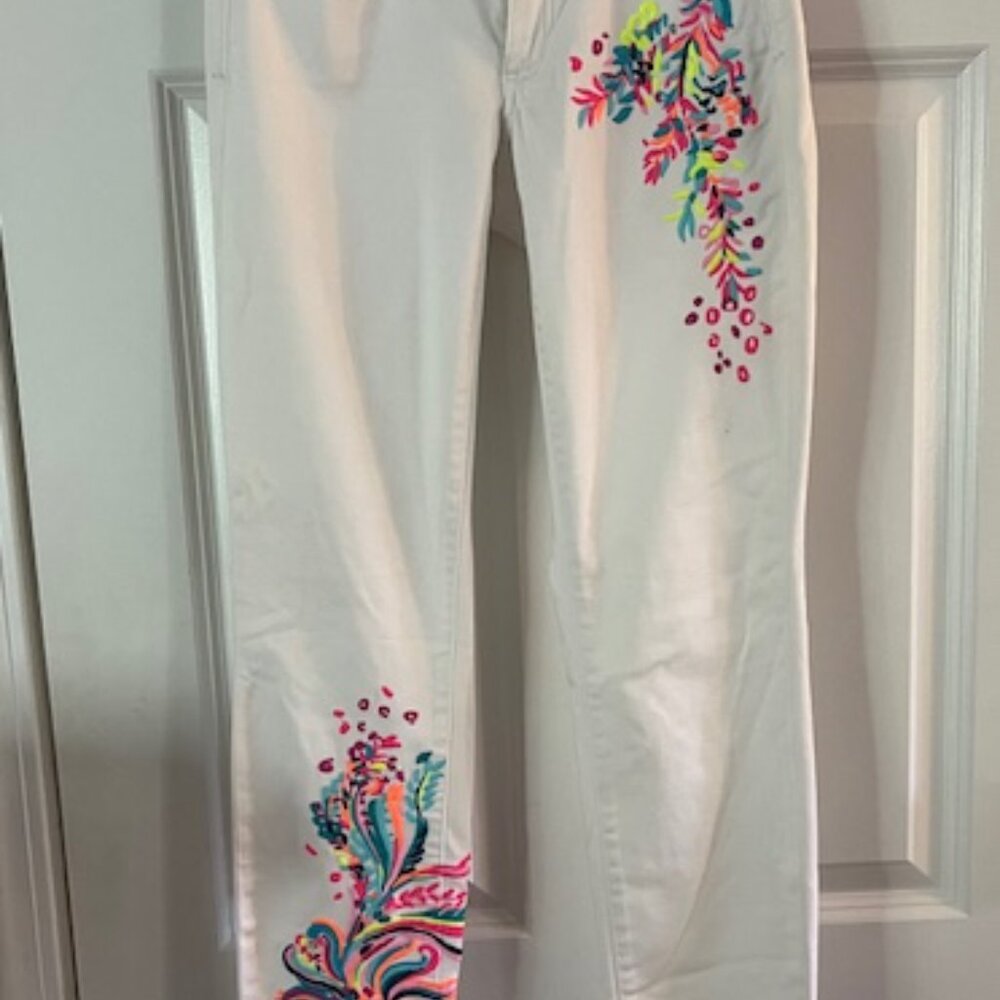 Lilly Pulitzer, Size 0, White Jeans with Embroidery